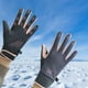 thumbnail image 5 of Guantes De Ciclismo Cálidos De Invierno Antideslizantes Para Hombres Y Mujeres Para Correr Deportes Al Aire Libre Gris Y Rosa, 5 of 7