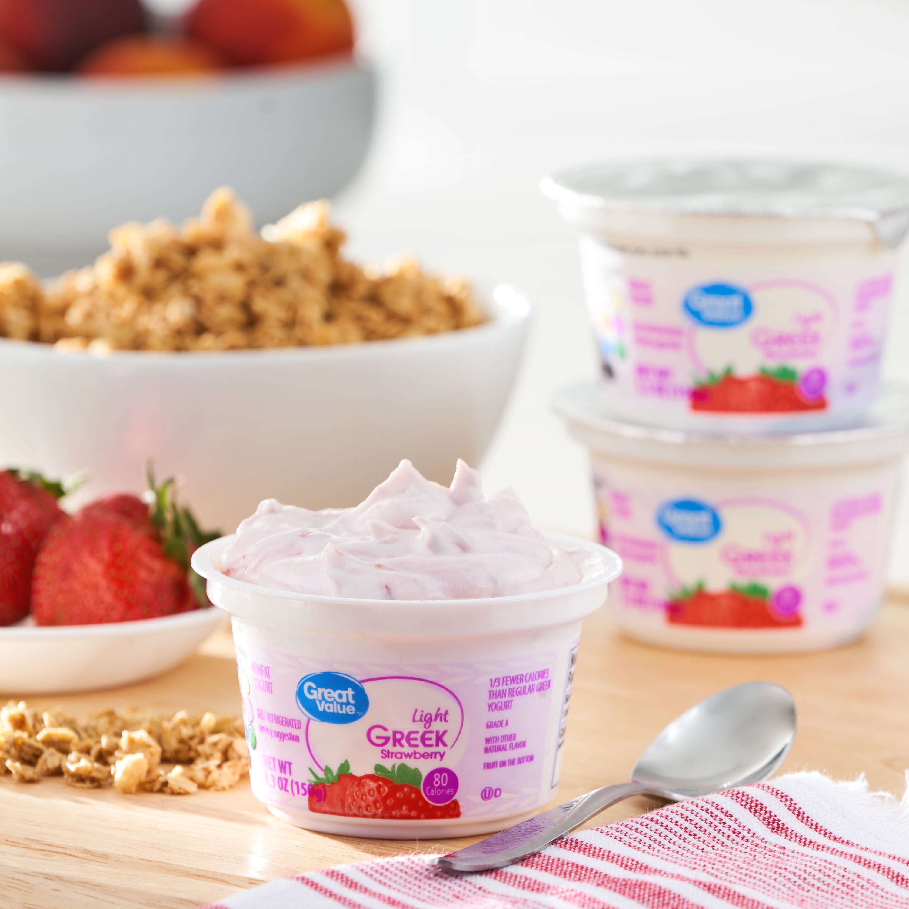 Great Value Light Strawberry Nonfat Greek Yogurt, 5.3 oz Cups, 4 Pack