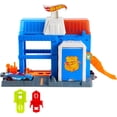 thumbnail image 3 of Torre de Policía del Centro de Hot Wheels City, 3 of 5