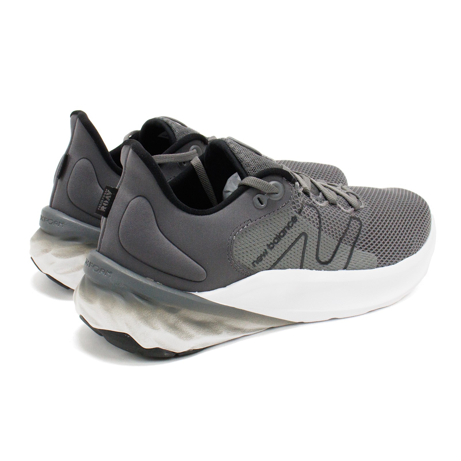 New Balance Men display picture 2