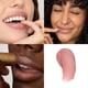 thumbnail image 3 of Tinte de labios Poppy & Pout Beverly All Natural con cera de abejas y vitamina E, 3 of 6