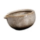 thumbnail image 5 of Cuenco de cerámica para matcha de estilo japonés hecho a mano con pico vertedor. Tradicional japonés. blanco, 5 of 9