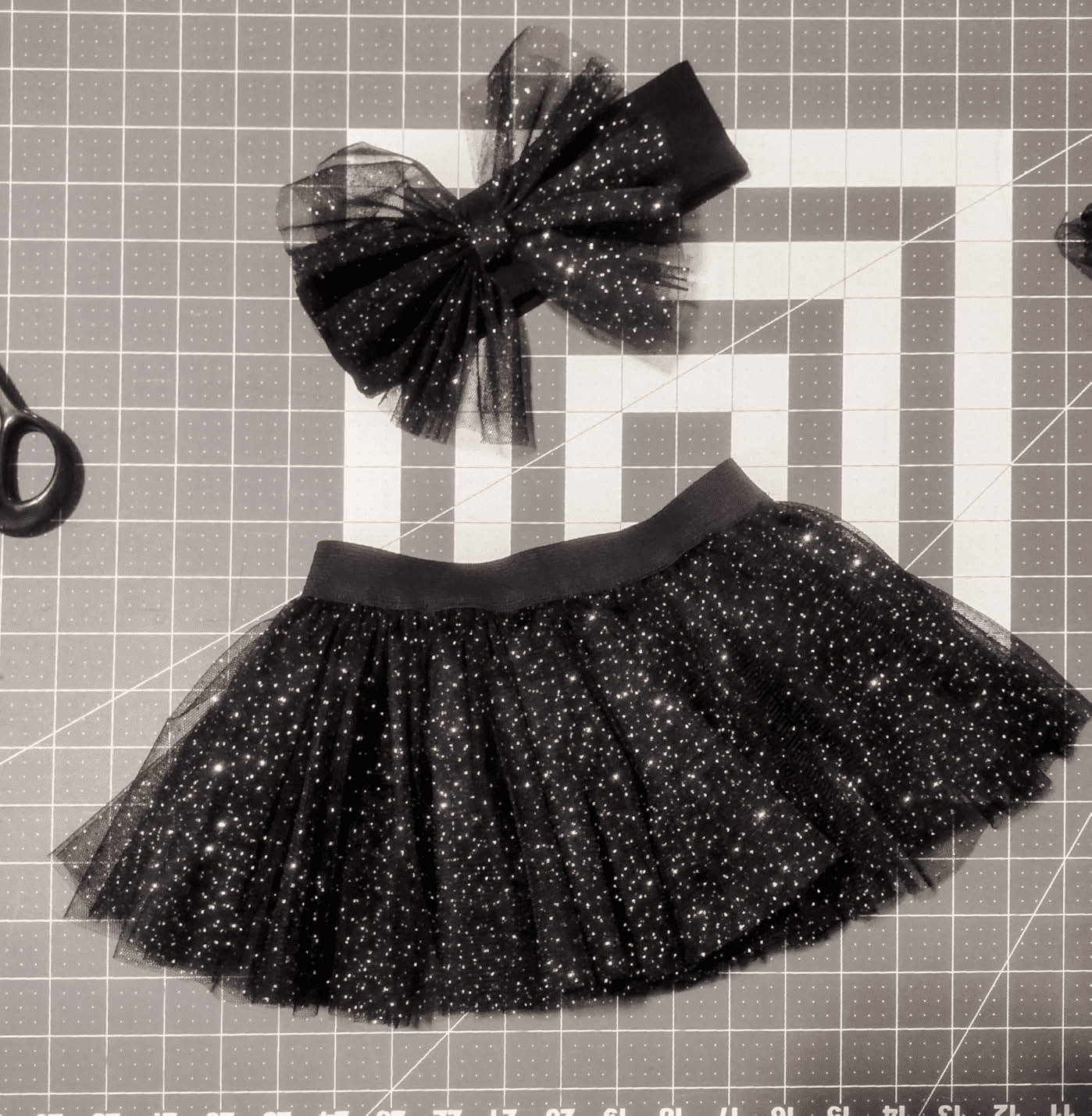 (2 pack) 3 Yard Cut Glitter Tulle Fabric, Black, 54" Wide for Apparel & Crafting, by Fuzhou
