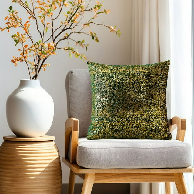 EGNMCR Velvet Snowflake Hot Stamping Pillow Cover Velvet Throw Pillows Cover