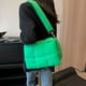 thumbnail image 3 of Bolso de mano acolchado para mujer Bolso acolchado Bolso acolchado Bolso de hombro acolchado Bolso de mano tejido acolchado de nailon Bolso bandolera de diseñador Bolso de plumas para mujer, 3 of 6