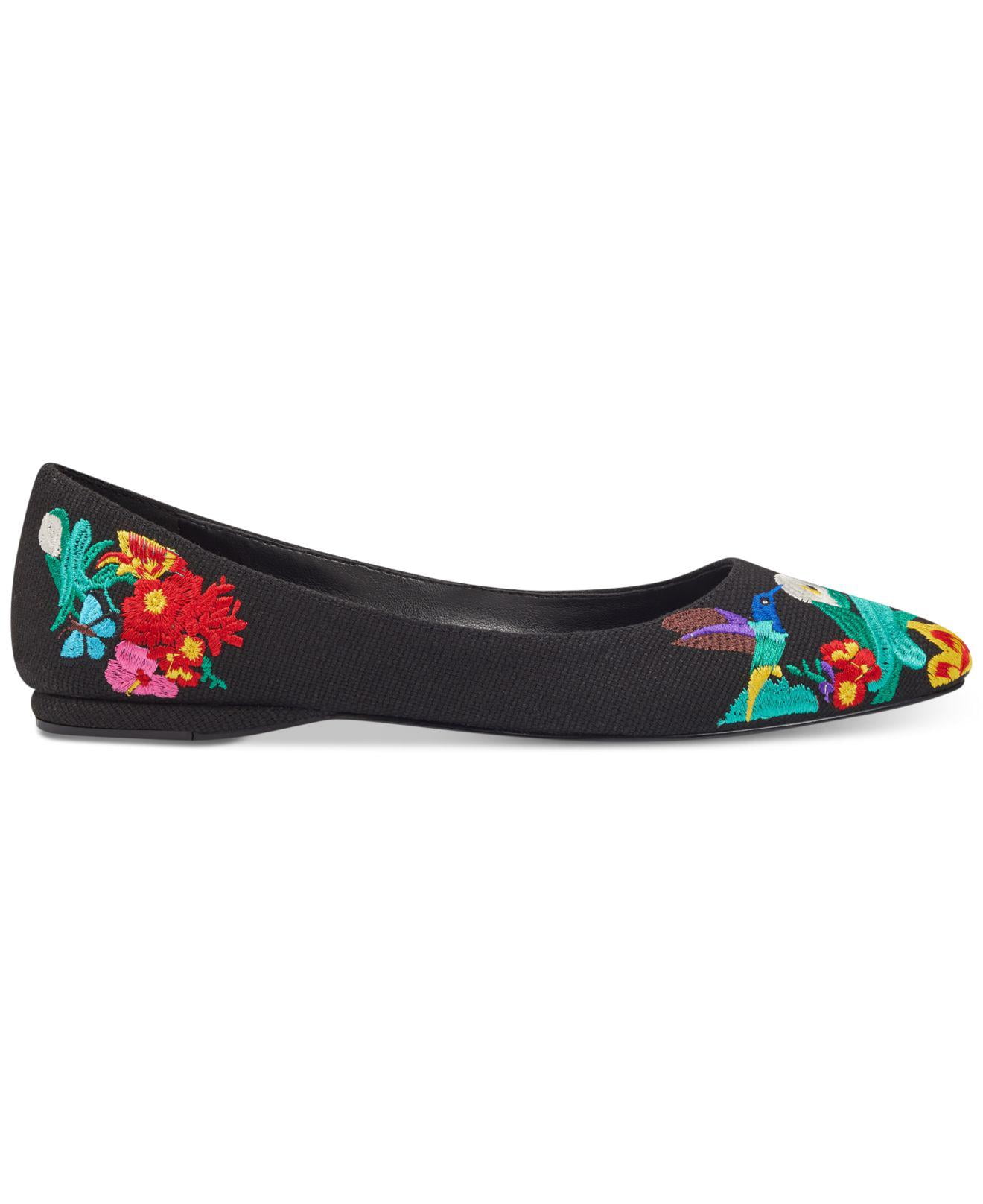 nine west suziella flats