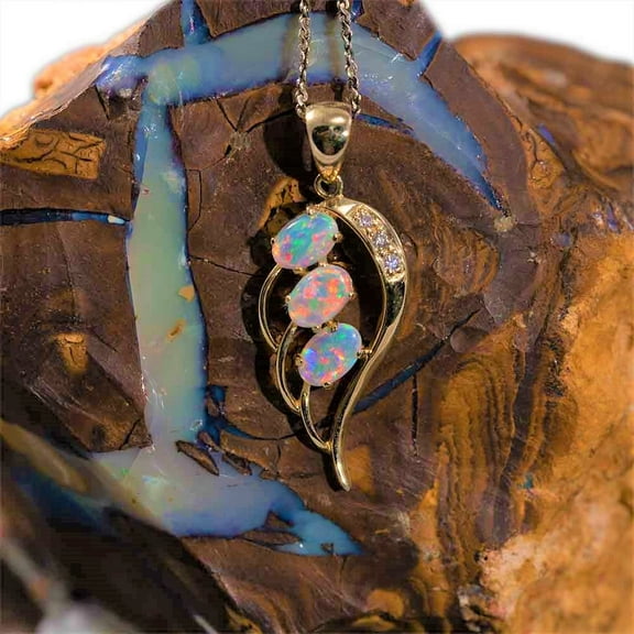 ANGEL WINGS 14KT GOLD & DIAMOND AUSTRALIAN WHITE OPAL NECKLACE