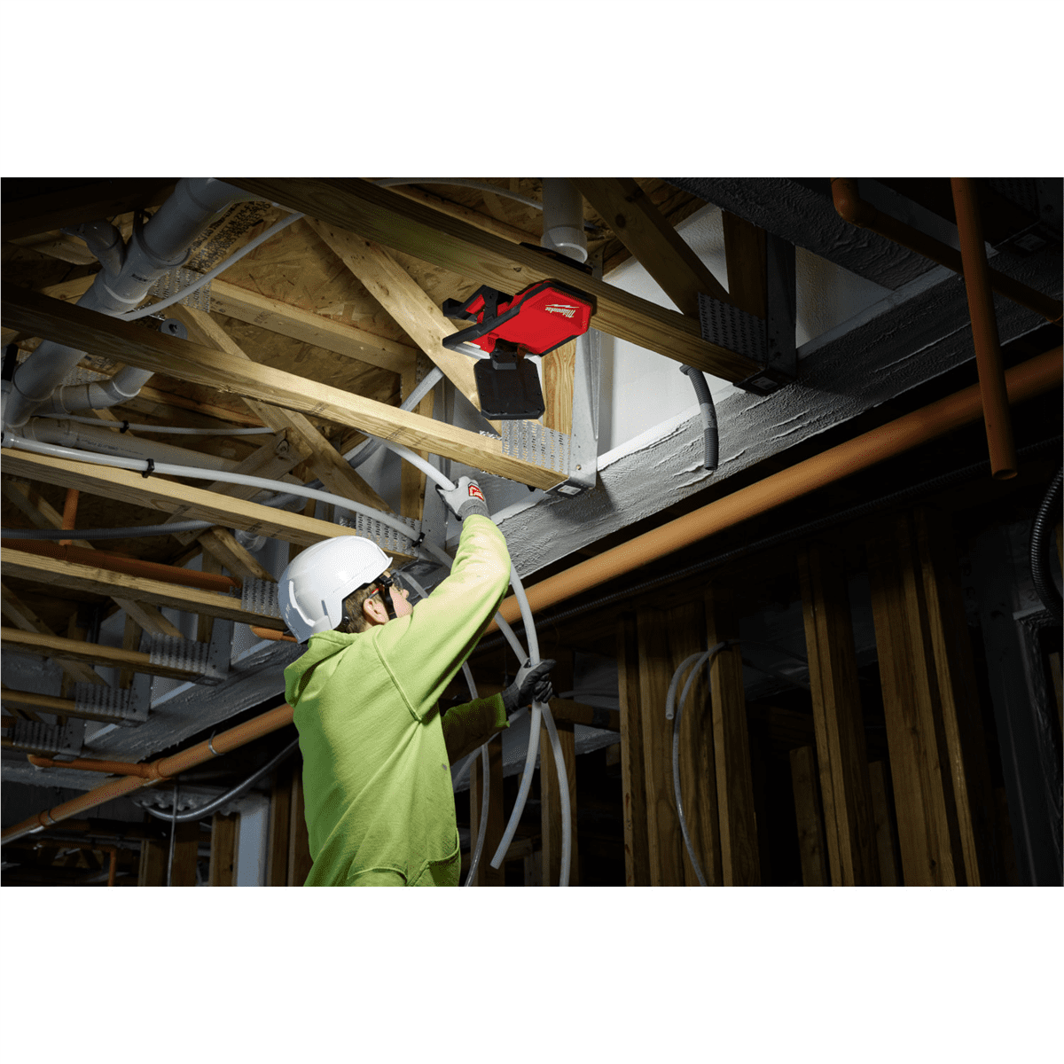 Milwaukee Tool M18 ROVER Clamping Flood Light
