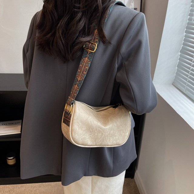 Bolso de cuero PU para mujer, bolsa de mano de Color sólido con diseño de correa de hombro Retro, bolsos simples de Ambiente de moda Fivean unisex