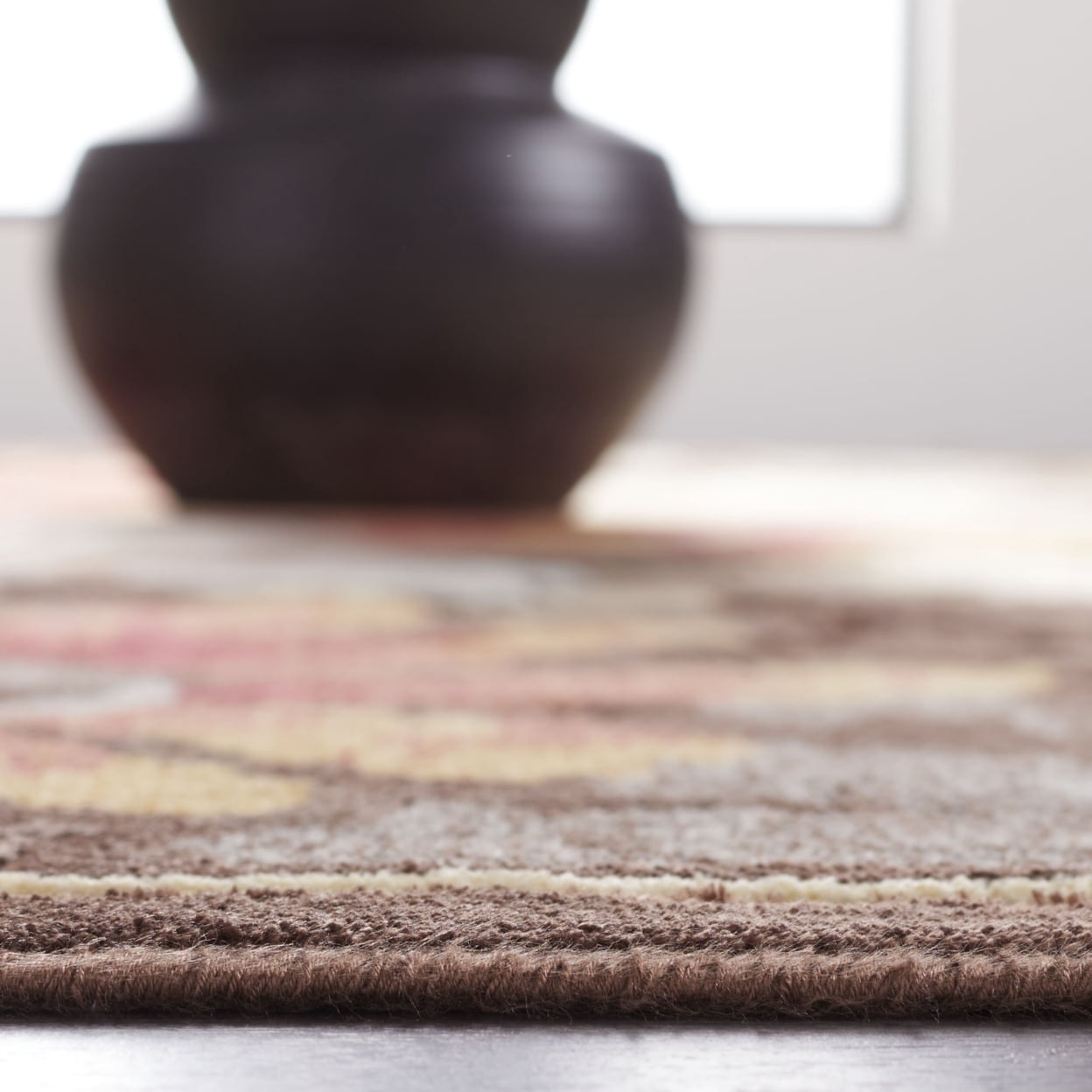 SAFAVIEH Paradise Kyler Floral Leaves Area Rug, Dark Brown, 5'3" x 7'6"