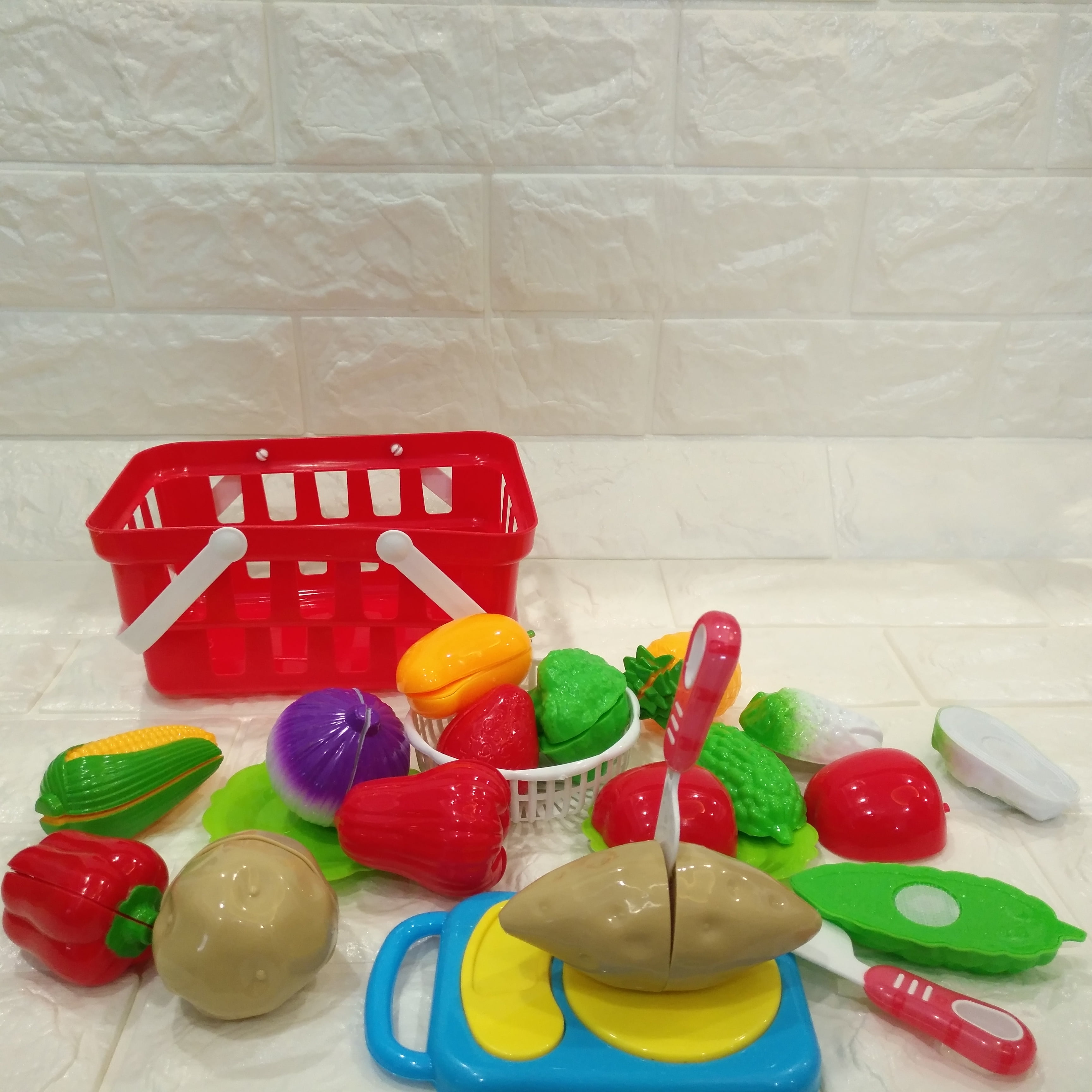 16Pcs Food Play Set Cut Fruit Vegetable Kids Toddler Toy Pretend Kitchen Gifts 