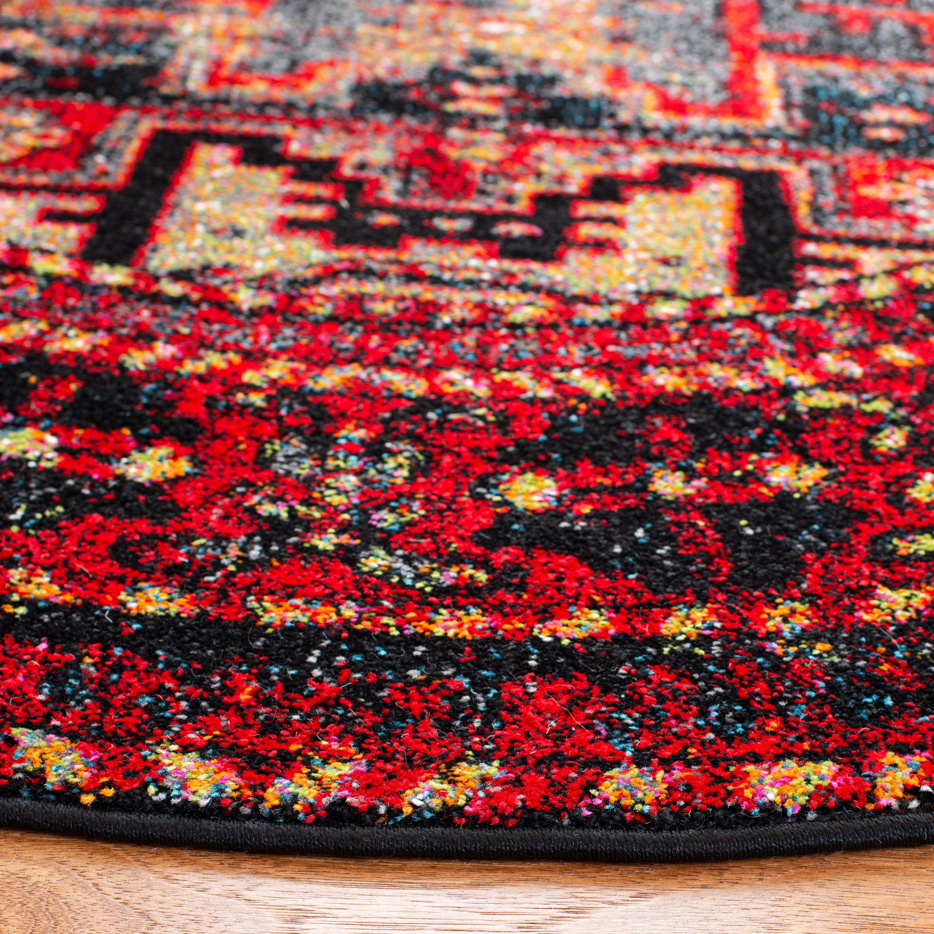 SAFAVIEH Vintage Hamadan Edin Oriental Area Rug, Red/Multi, 11' x 11' Round