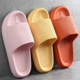 thumbnail image 2 of Zapatillas de casa de baño con plataforma gruesa para mujer, chanclas antideslizantes de verano 2023 con suela blanda EVA para interiores Tan Jianjun unisex, 2 of 2