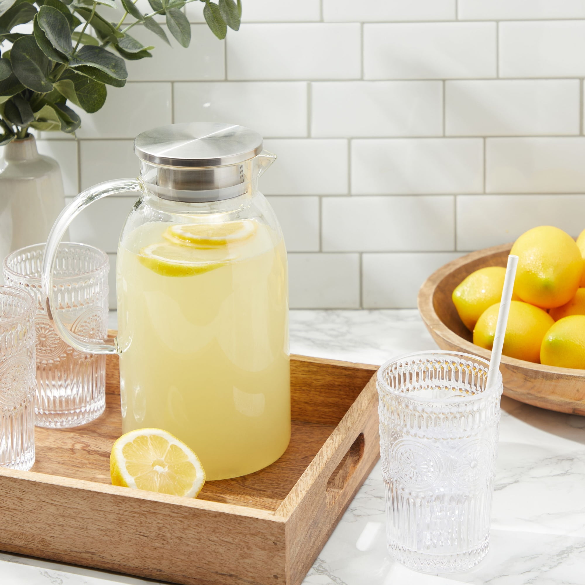 68 Oz / 2 Liter Glass Pitcher with Lid and Spout