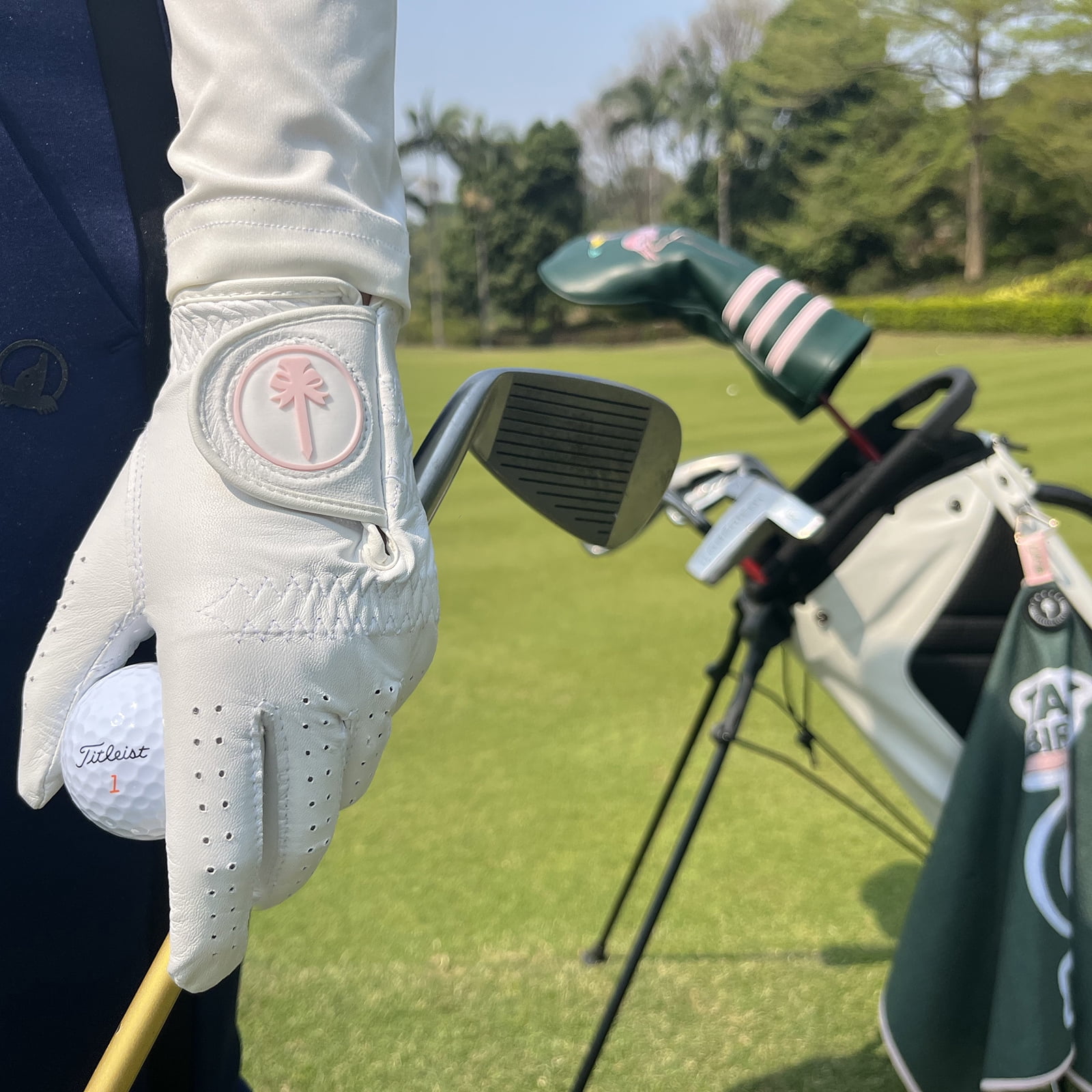 PINKTEE Women’s Golf Gloves Ladies Cabretta Leather Left Hand Right Hand Glove All Weather Extra Grip Size Fit Small Medium Large