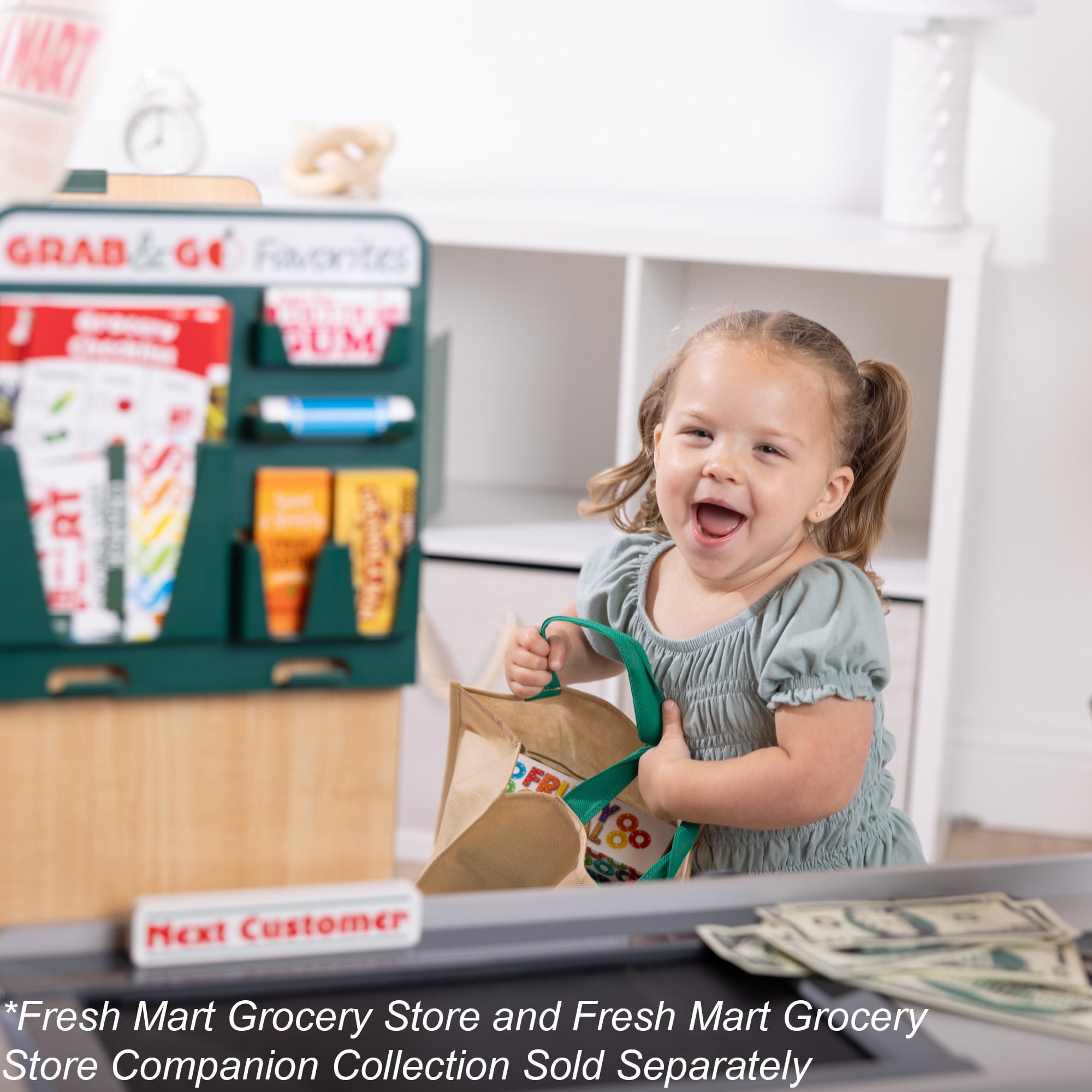 Melissa & Doug Fresh Mart Pretend Grocery Store with Cash Register, Scanner, & Conveyor Belt for Children 3Y+ - FSC Certified