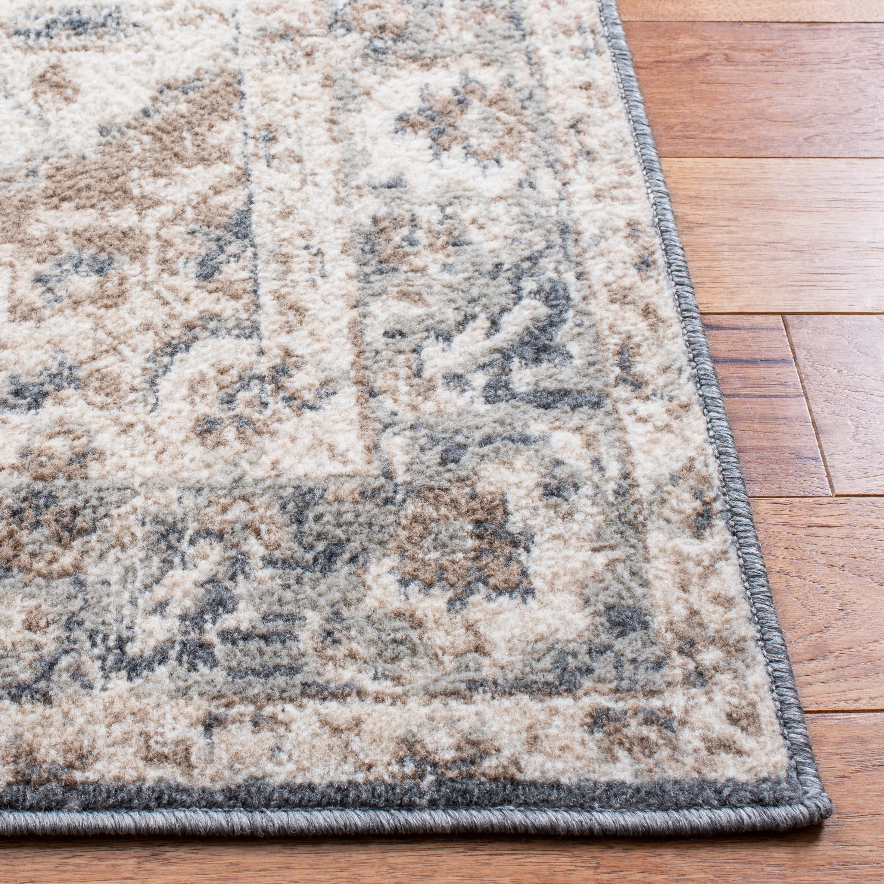 SAFAVIEH Pyramid Jefferson Oriental Area Rug, Ivory/Beige, 5'3" x 5'3" Square