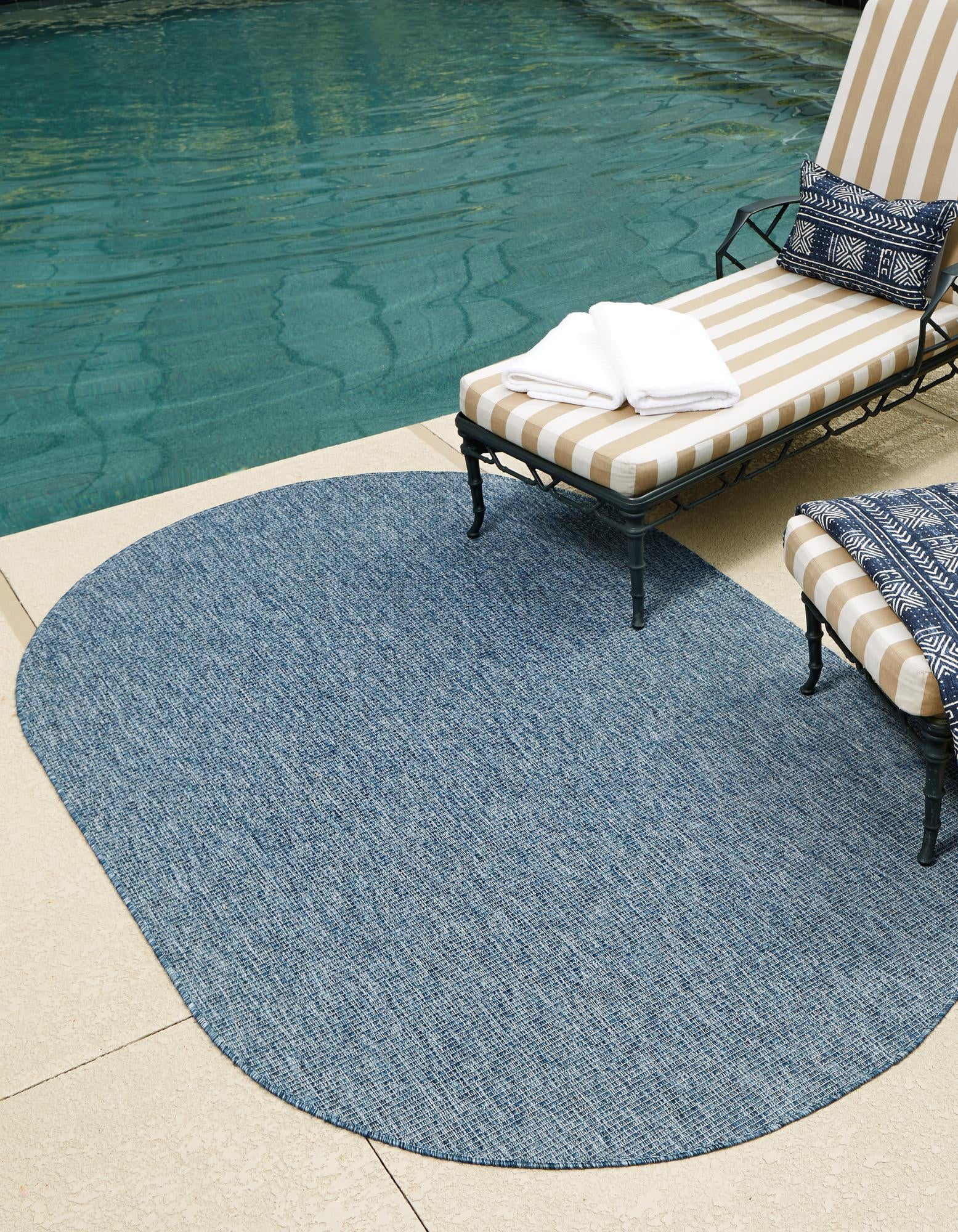 Outdoor Solid Collection Rug 8X10 Oval Blue Flatweave Rug