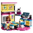 thumbnail image 4 of LEGO Friends Olivia's Deluxe Bedroom 41329 (163 Pieces), 4 of 7