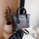 thumbnail image 1 of Bolso de mano retro de temperamento simple, nuevo y versátil bolso de hombro tipo bandolera tipo cubo para mujer, primavera 2025, 1 of 5