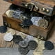 thumbnail image 5 of Monedas piratas de metal novedosas, doblón español de Beverly Oaks, 5 of 5