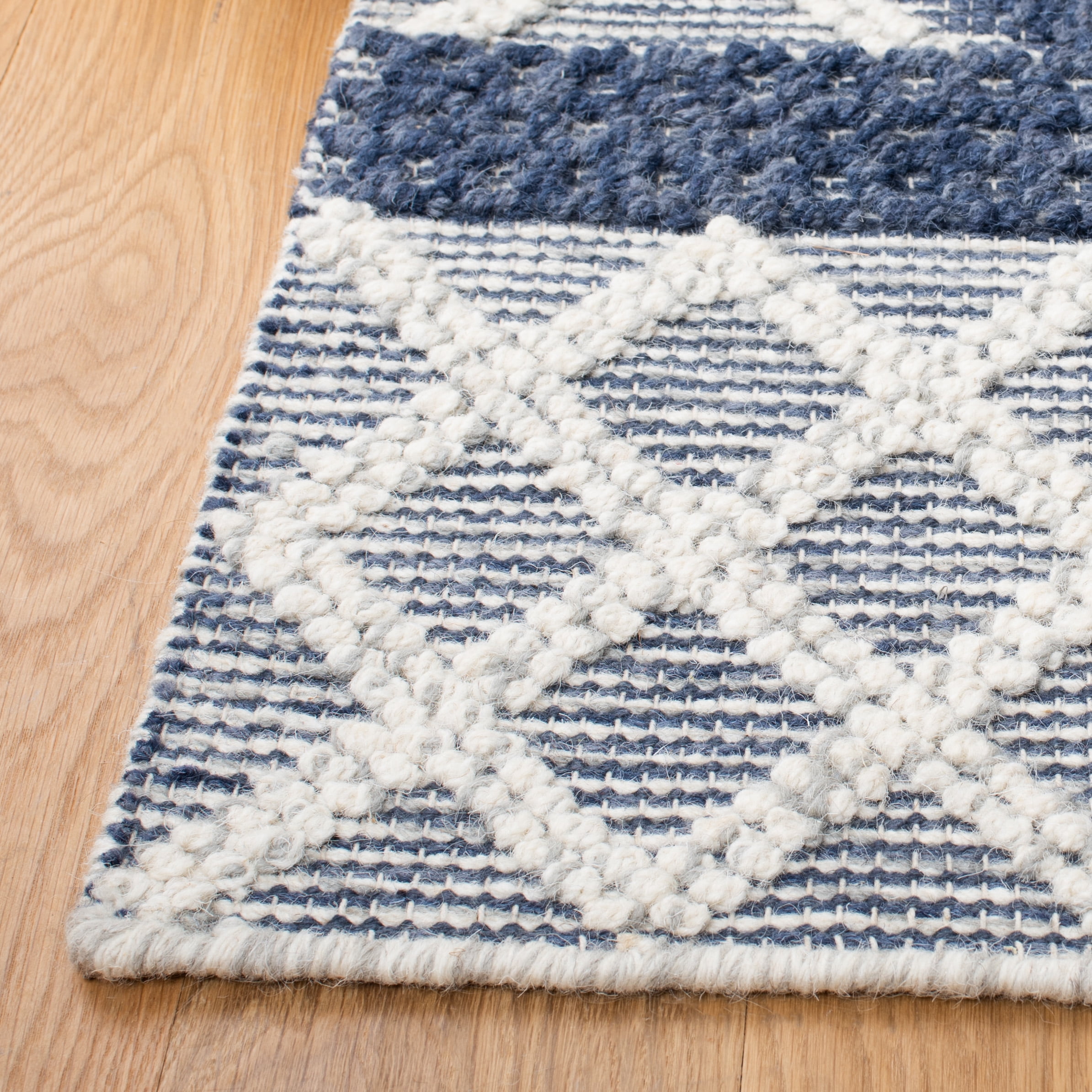 SAFAVIEH Vermont Chelsea Striped Runner, 2'3" x 8', Ivory/Blue
