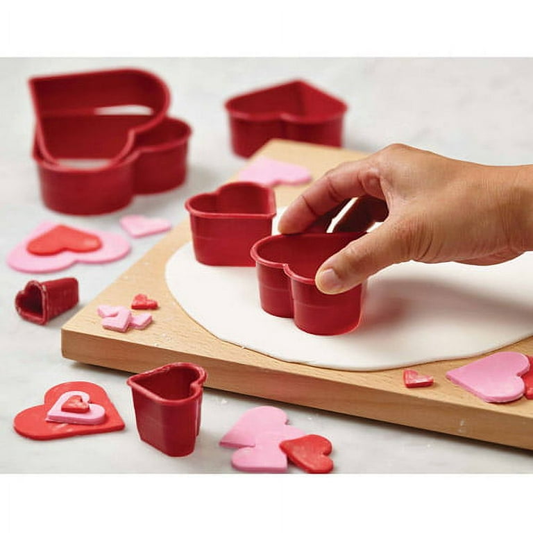  Chef Craft Select Plastic Heart Cookie Cutter, 5 Piece Set,  Red: Home & Kitchen