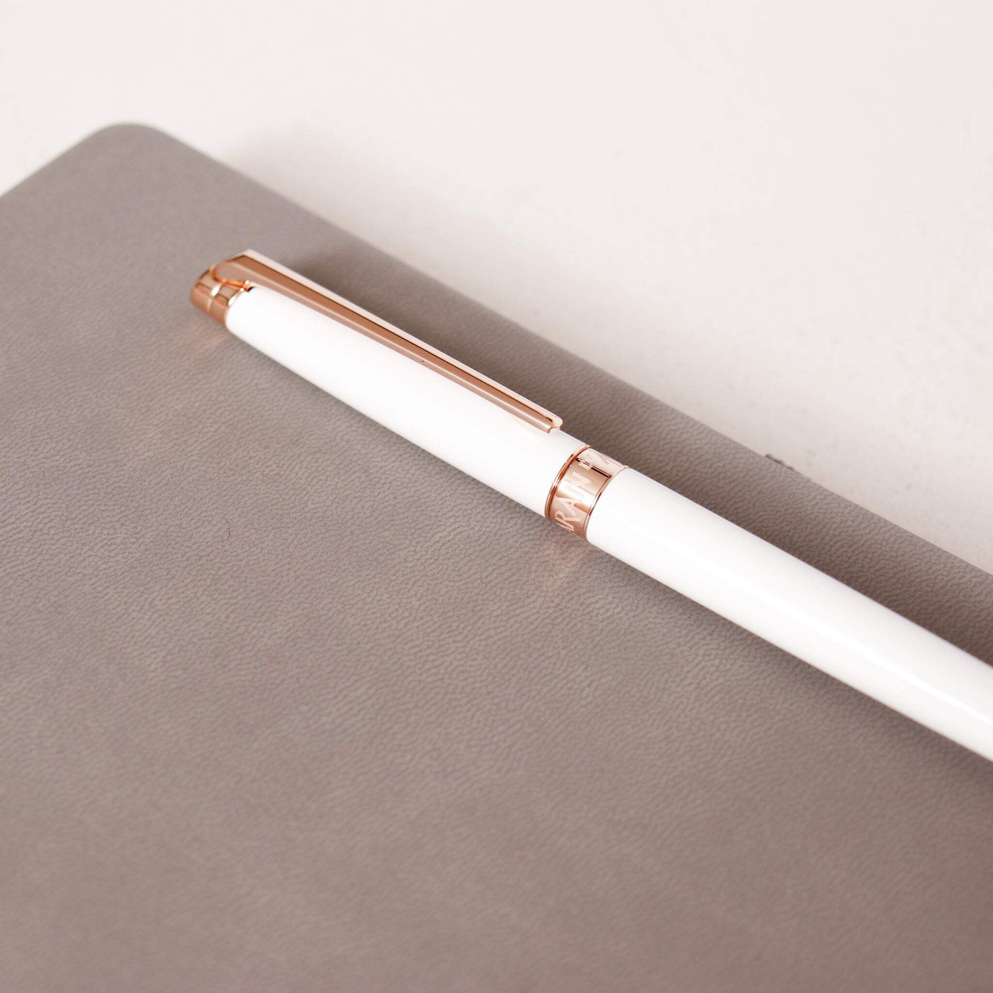 Caran D'Ache Leman Slim Fountain Pen - White  Rose Gold