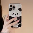 thumbnail image 2 of Funda para iPhone 15 Pro Max con un simpático dibujo animado de un panda, 2 of 8