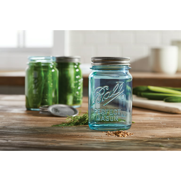 Ball Collector's Edition Aqua Blue Glass 8 ounce Mason Jars with Lids 4  Pack