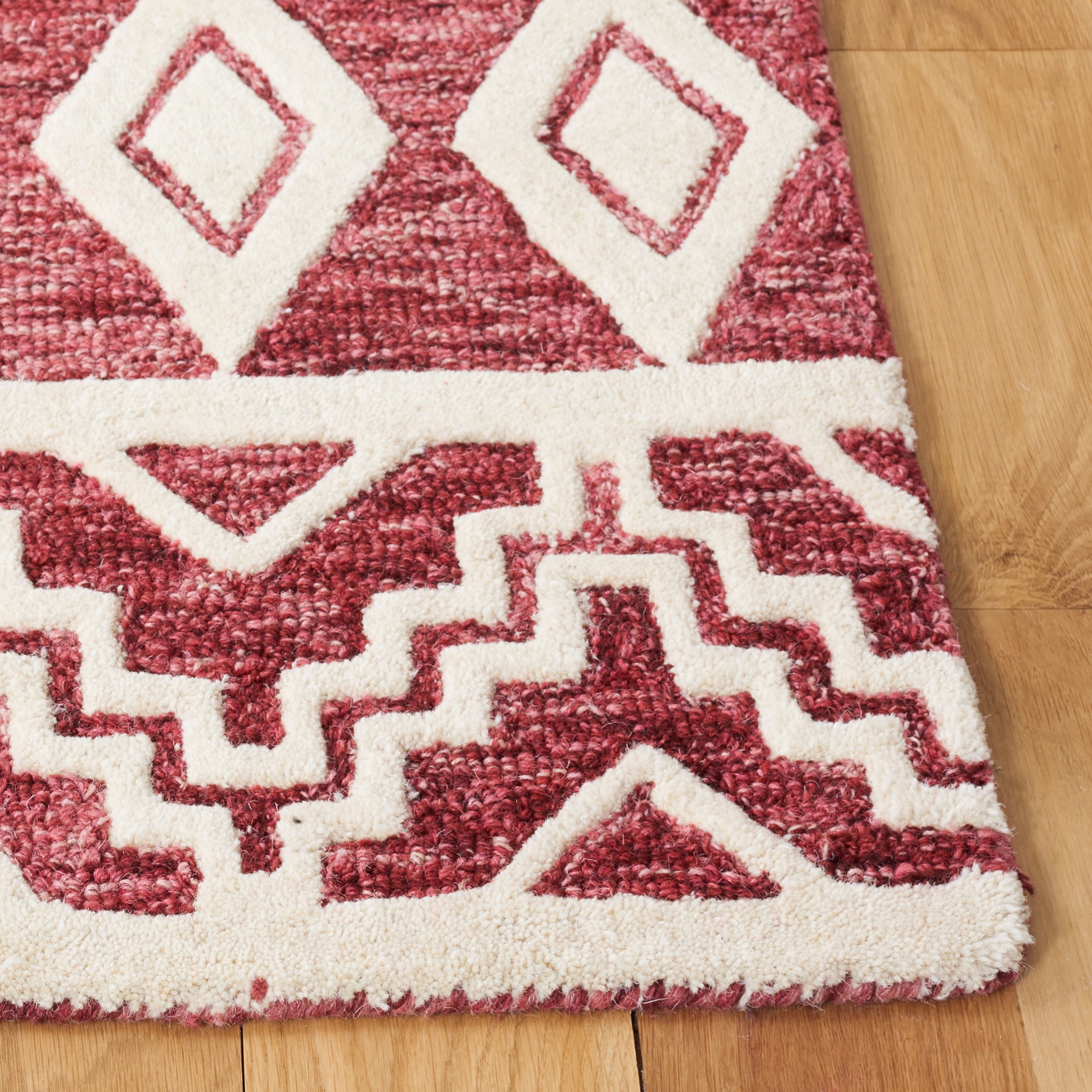 SAFAVIEH Abstract Torrey Geometric Wool Area Rug, Red/Ivory, 4' x 6'