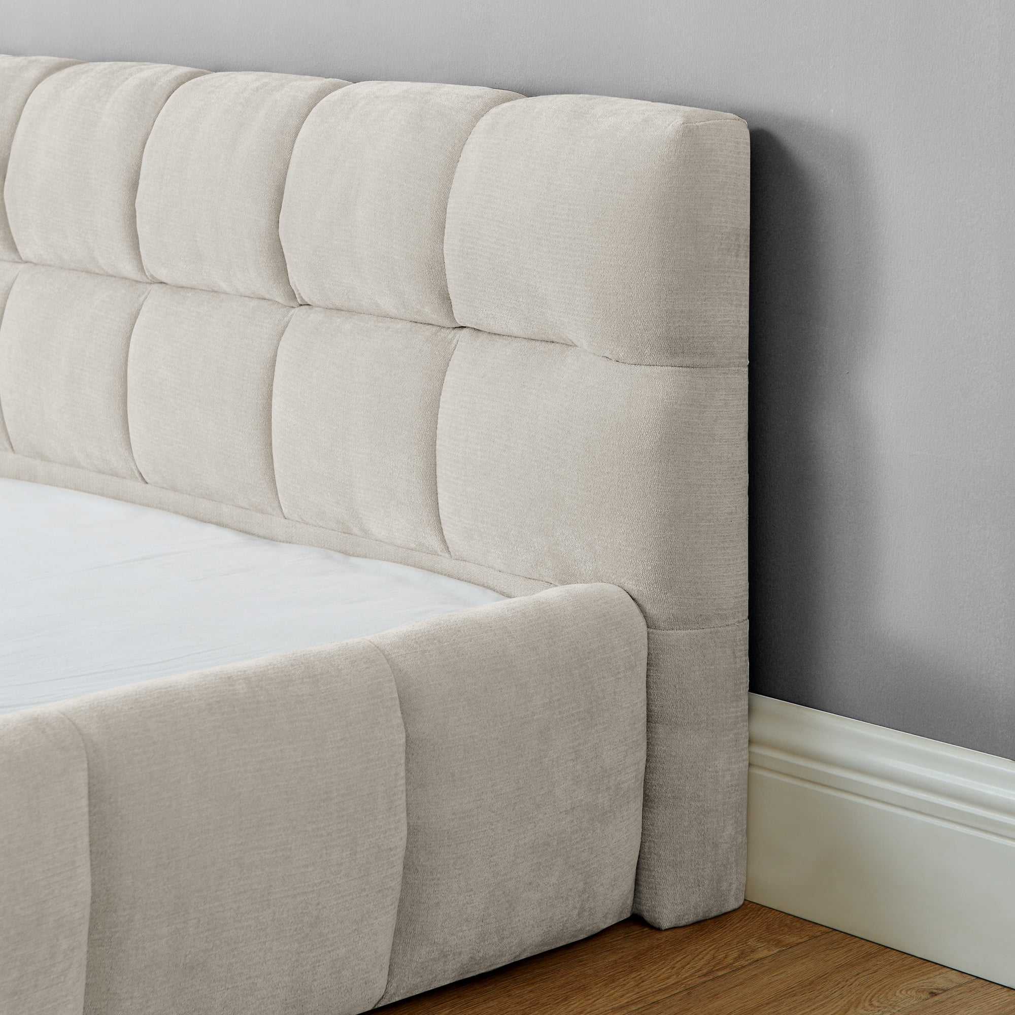 Modern Beige Wood Frame California King Chenille Upholstered Platform Bed with Headboard