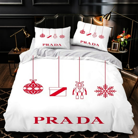 3-Piece Duvet Cover Set with Red Christmas-Themed Decorations on White Bedding - Perfect for Holiday Decor