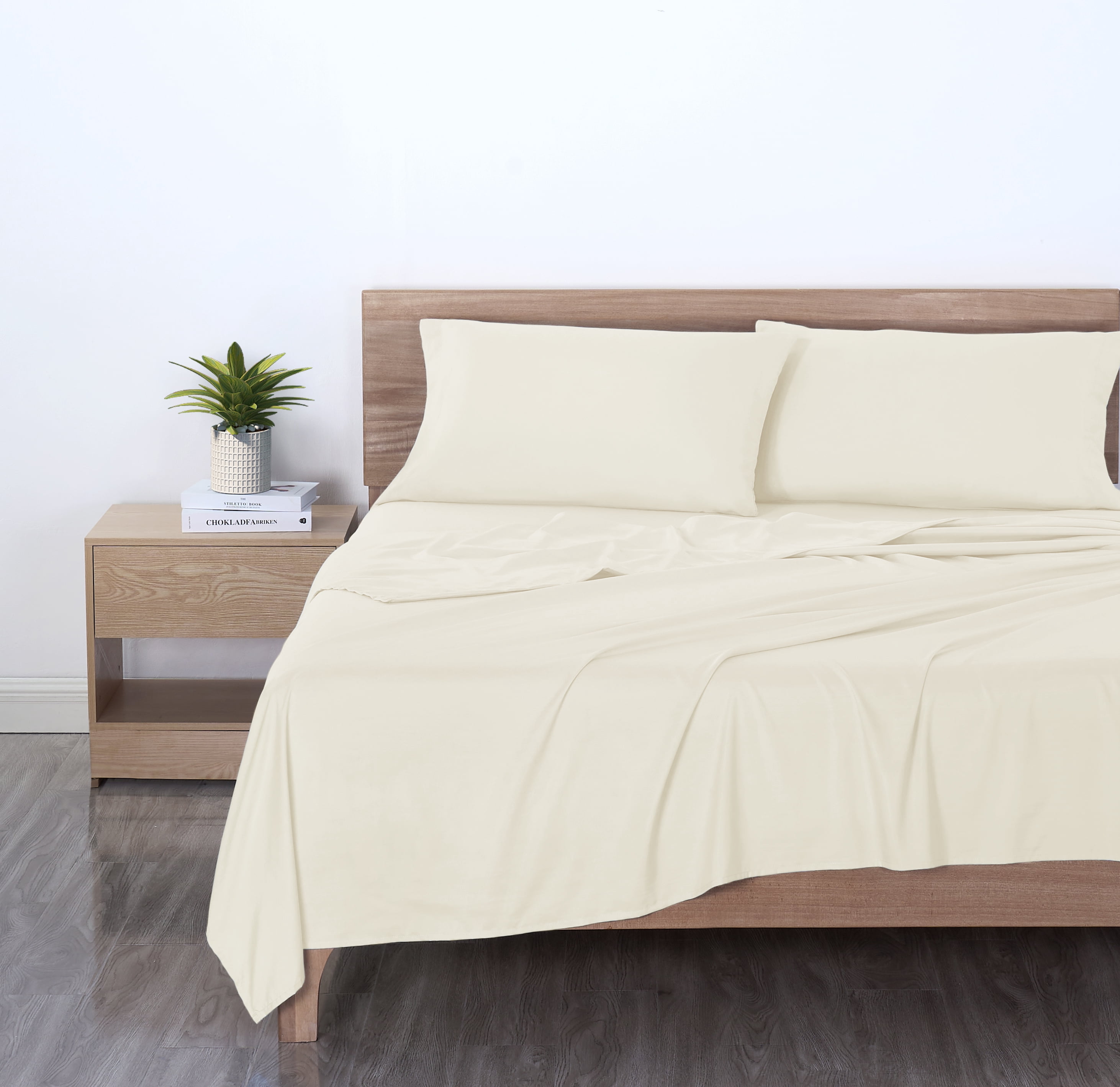Mainstays Basic Value Microfiber Bed Sheet Set, Vanilla Dream, Full, 4 Piece