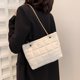 thumbnail image 5 of Bolso de cadena a la moda para mujer bolso de hombro acolchado bolso de viaje diario para mujer de Color sólido, 5 of 8