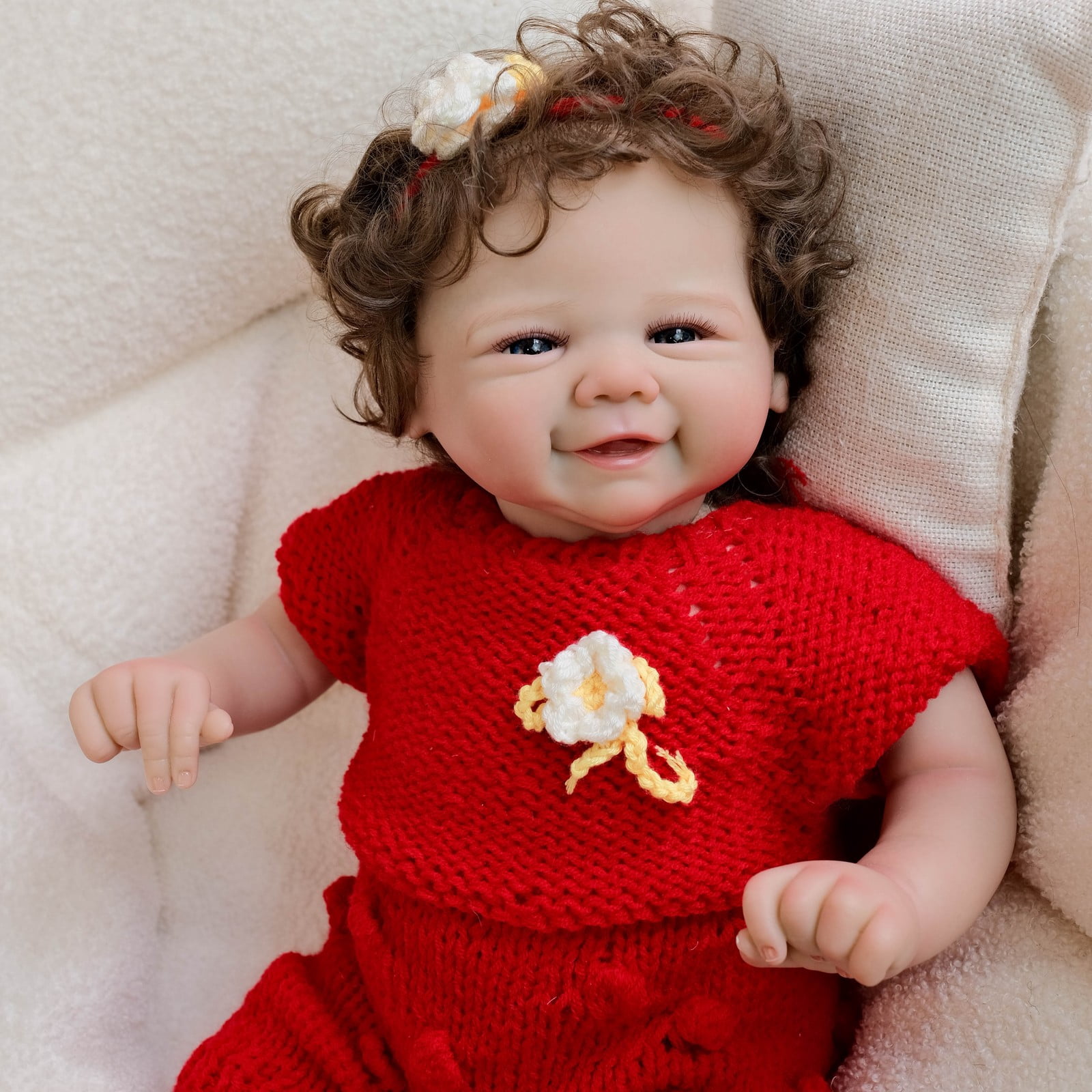 Lifelike Reborn Baby Dolls Girl, 19 inch Real Baby Doll Soft Cloth Body Realistic Newborn Baby with Feeding Kit Gift Box for Kids Age 3+