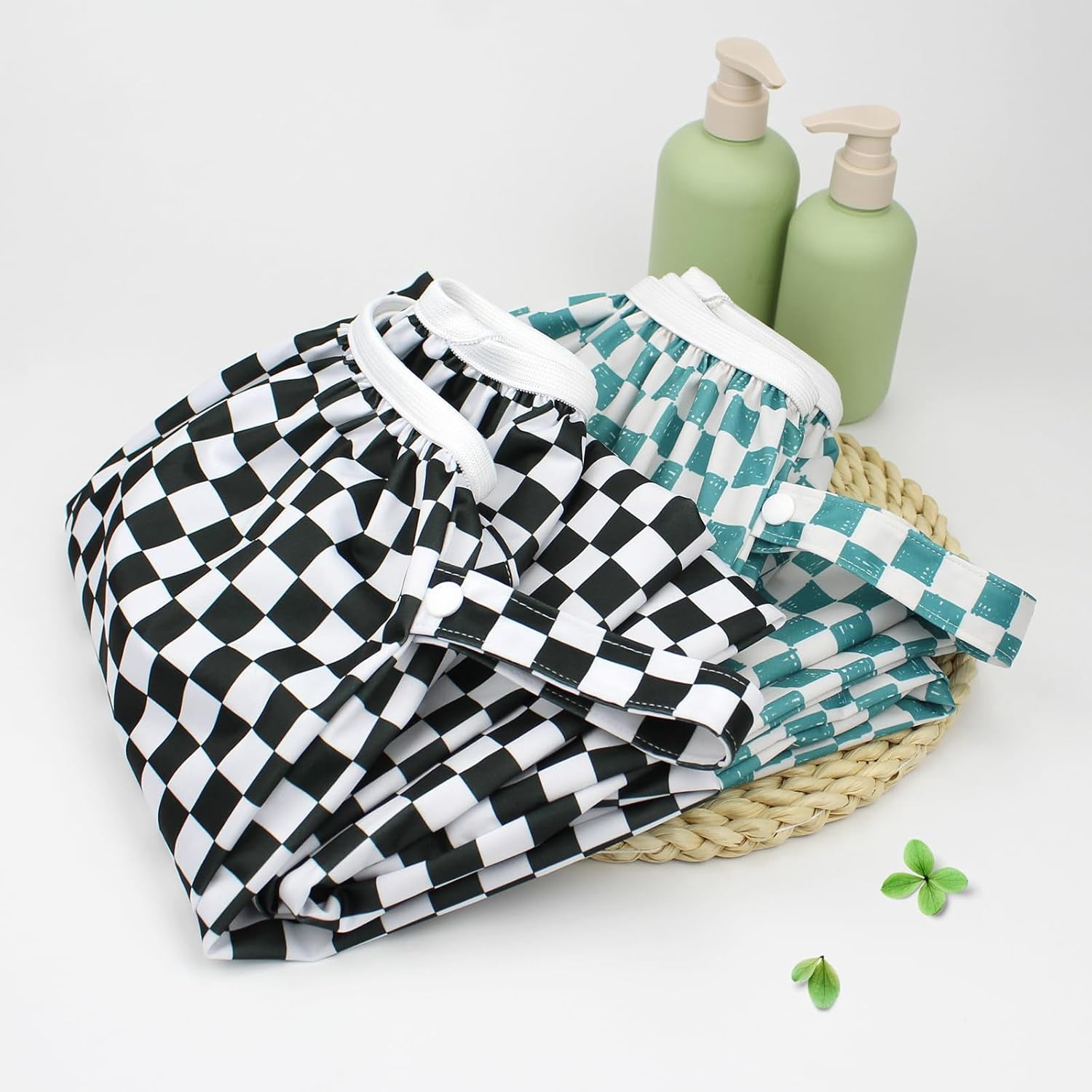 2 Pack Reusable Pail Liners, with 15 Pack Washable Cloth Diaper Wipes & 1ps of Waterproof pod