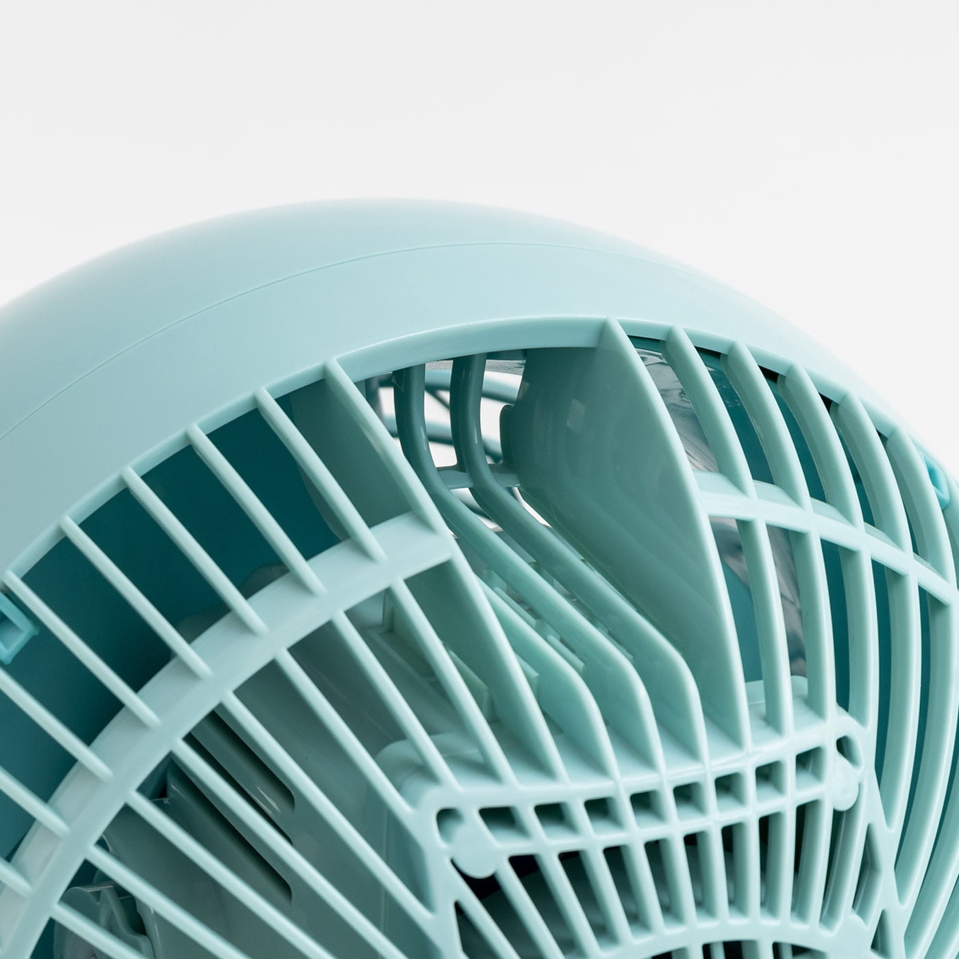 IRIS WOOZOO Fan with Remote, Oscillating Fan, Desk Fan, Table Air Circulator, Globe Fan, Fan for Bedroom, 5 Speeds