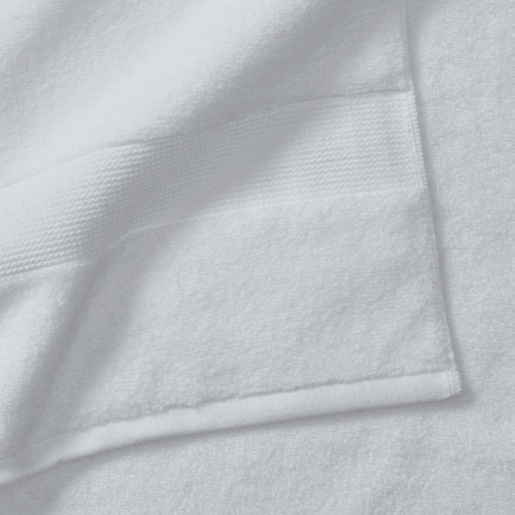 Better Homes & Gardens Signature Soft Solid Cotton Bath Towel, Arctic White