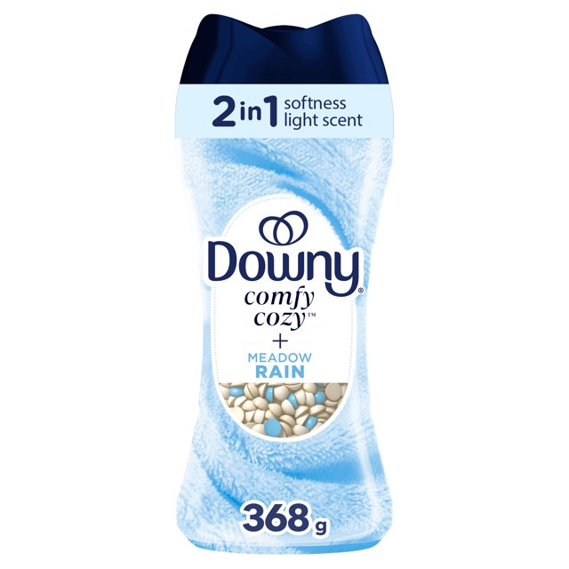 Container of Downy Comfy Cozy Meadow Rain in-wash laundry scent booster beads offering 2-in-1 softness and light fragrance, weighing 368 grams.