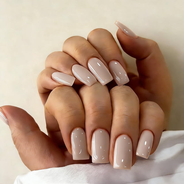 Uñas postizas adhesivas JOYVVEW nude marrón, tamaño mediano cuadrado, 28 piezas