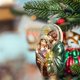 thumbnail image 5 of Colgante familiar navideño para árbol de Navidad, decoración de hogar, iglesia, artesanías de vidrio, 5 of 5