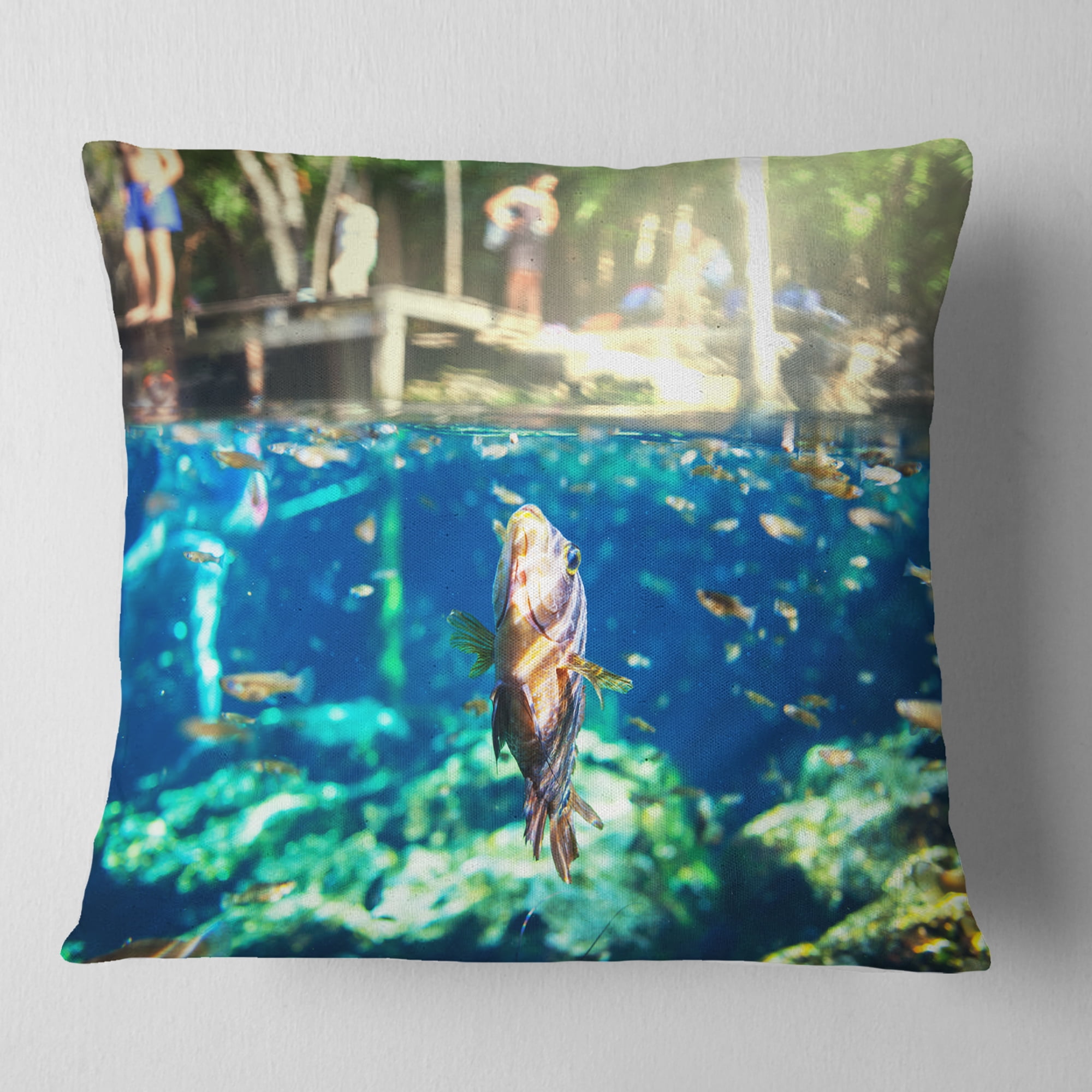 Designart Large Fish in Ik Kil Cenote Mexico - Landscape Wall Throw Pillow - 18x18