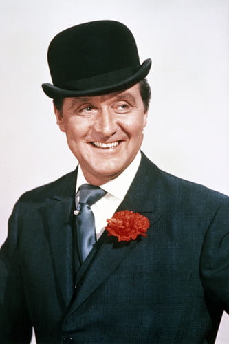 Patrick Macnee in The Avengers in classic bowler hat and suit smiling ...
