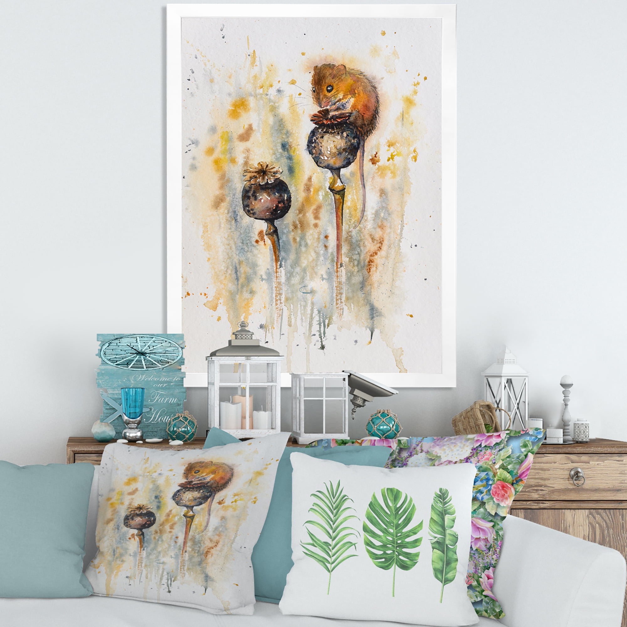 Designart 'Little Mouse Sitting On Poppies' Traditional Framed Art Print