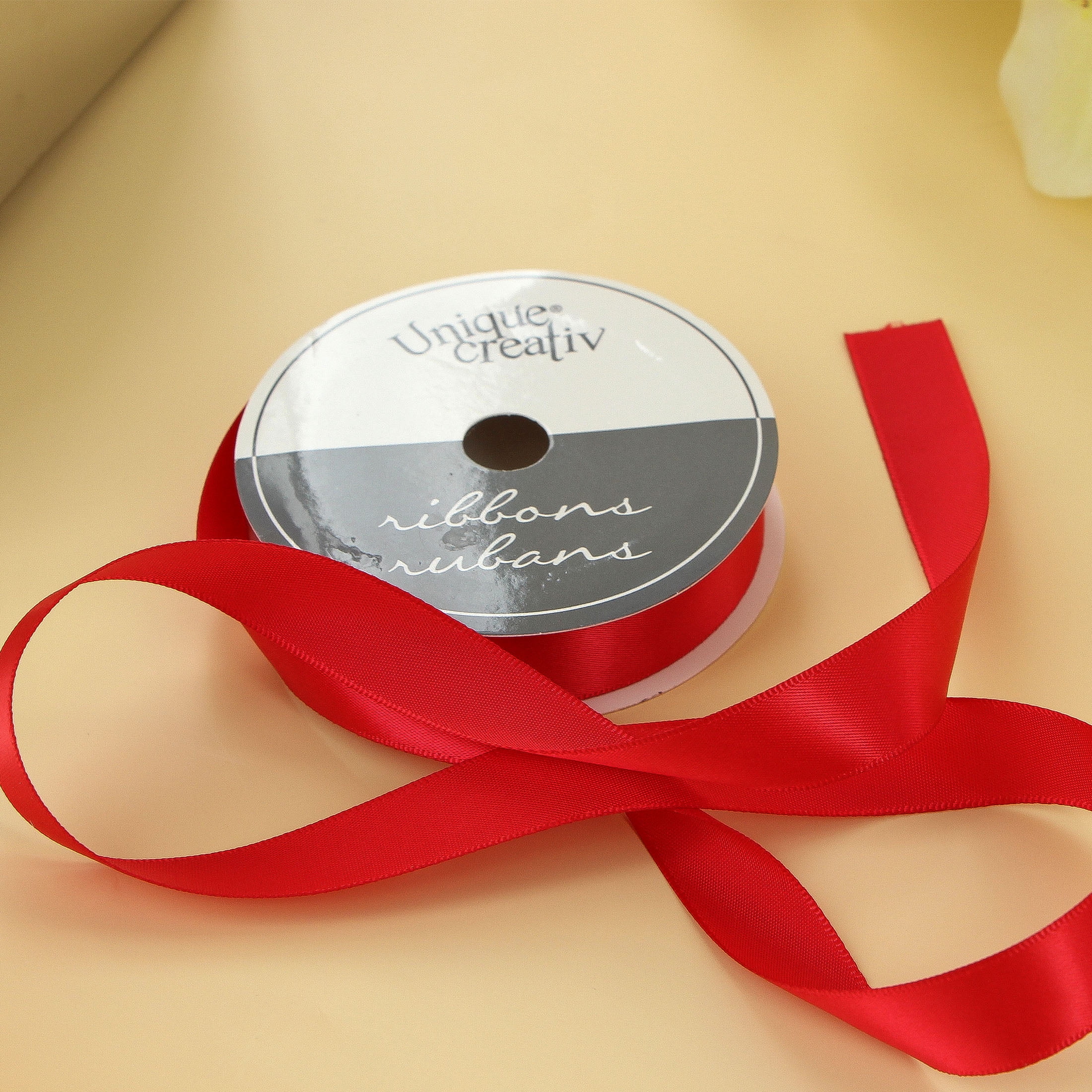 UNIQUE CREATIV, Ribbon, Single Face Satin, Red, 100% polyester, 15mm x 5.5m (⅝" x 6 yds)