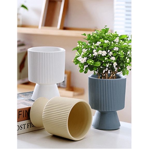 Ceramic Plant Pot 25.5 x 33cm Cream Ribbed