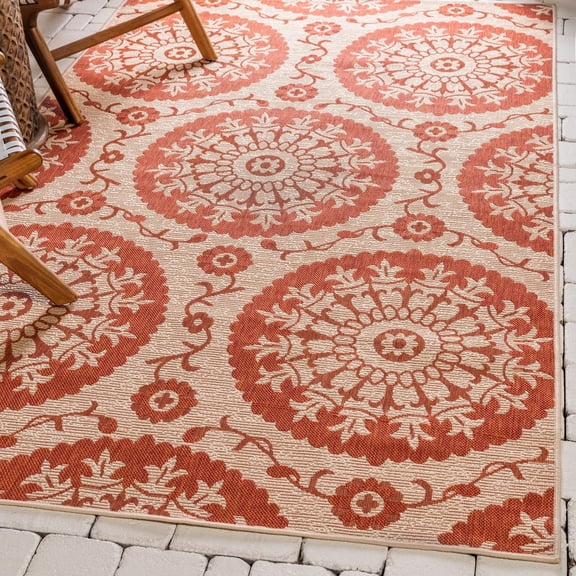 Unique Loom Outdoor Botanical Collection Area Rug - Medallion (2' 2" x 3' 1" Rectangle Terracotta/Beige)
