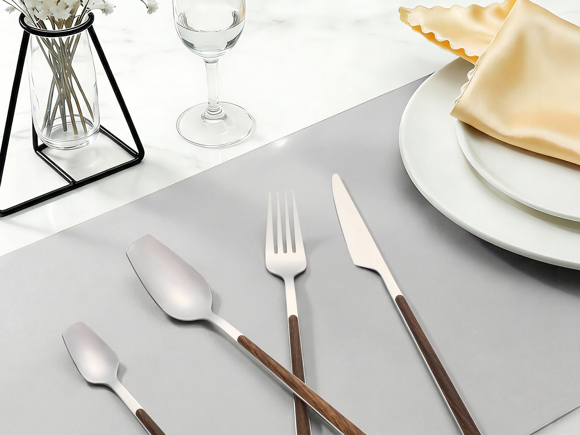 Unique Bargains 4 Piece Stainless Steel Flatware Set with Knife Spoon Fork Brown 4
