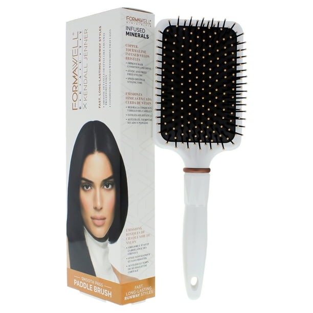 Cepillo de Paleta Beauty X Kendall Jenner Smooth Pass Unisex 1 Pc